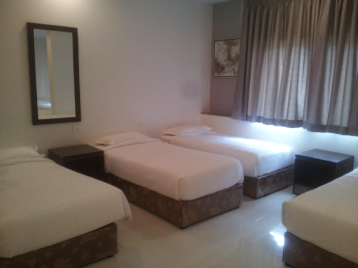 Saffron Hotel Jālna חדר תמונה