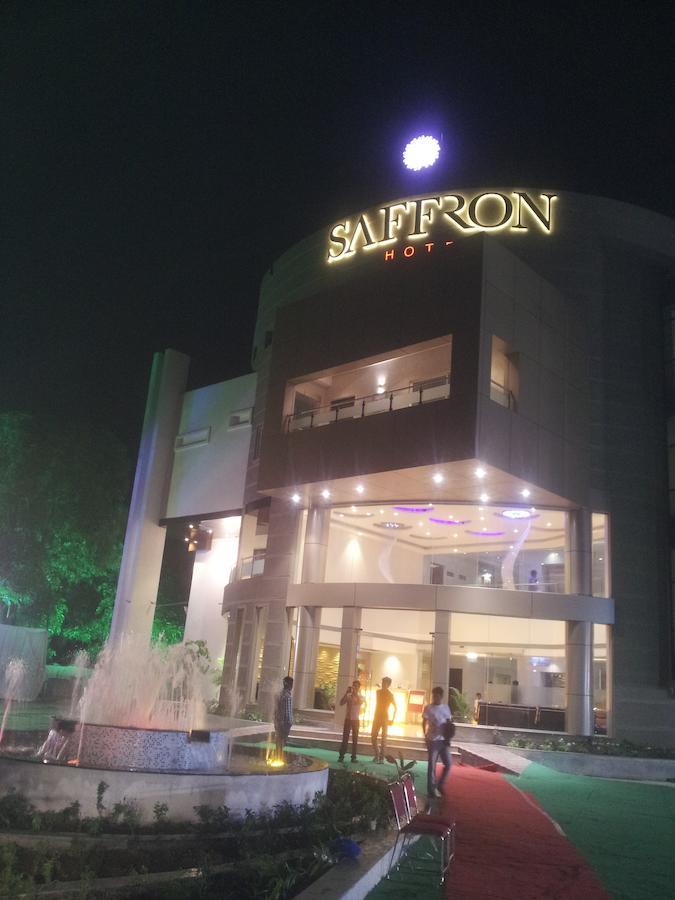 Saffron Hotel Jālna מראה חיצוני תמונה